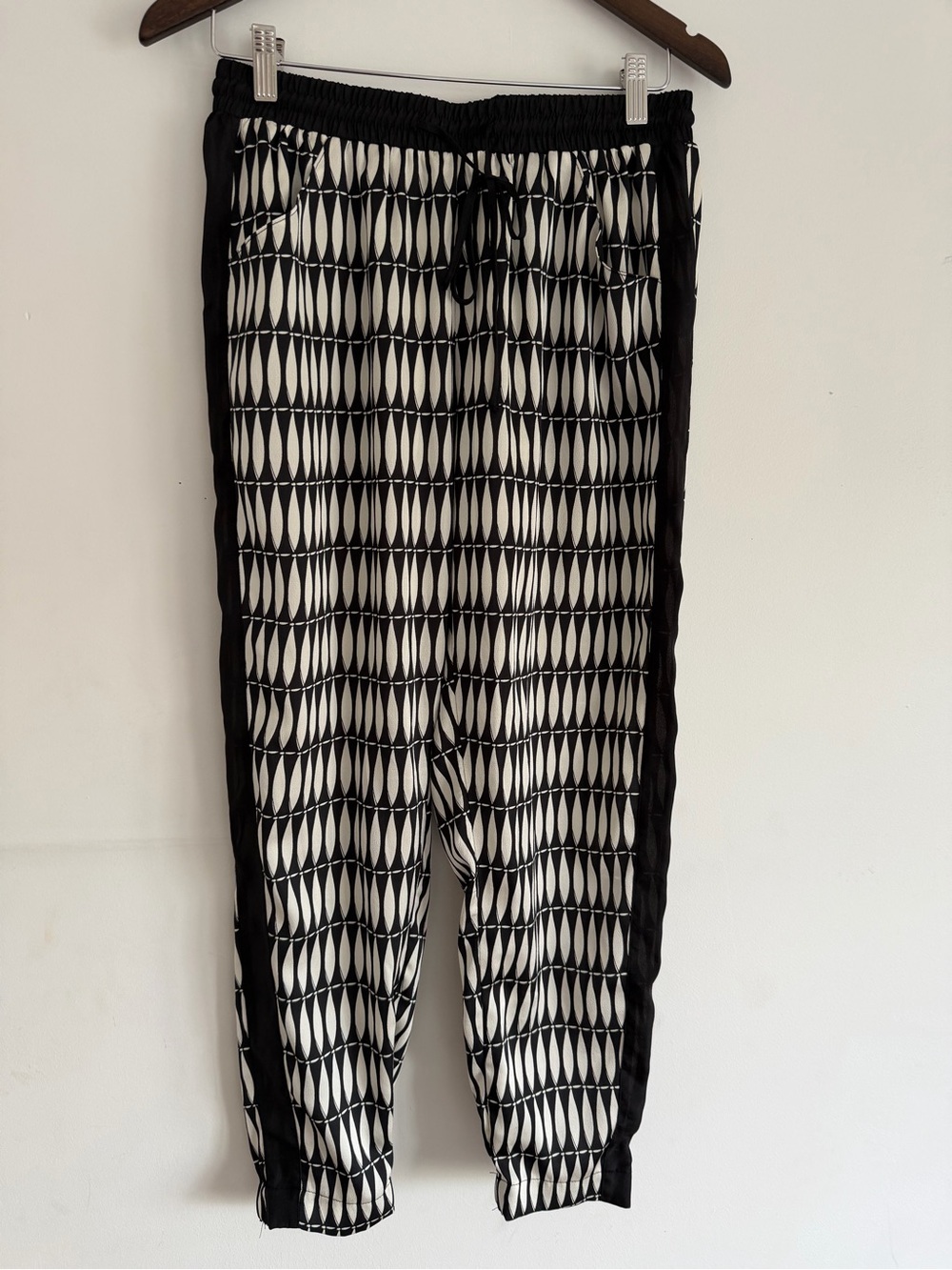 Molly Bracken Black and Cream Geometric Cropped Pants